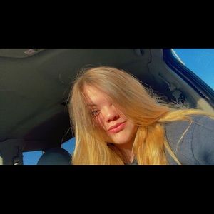 Meet your Posher, Halie